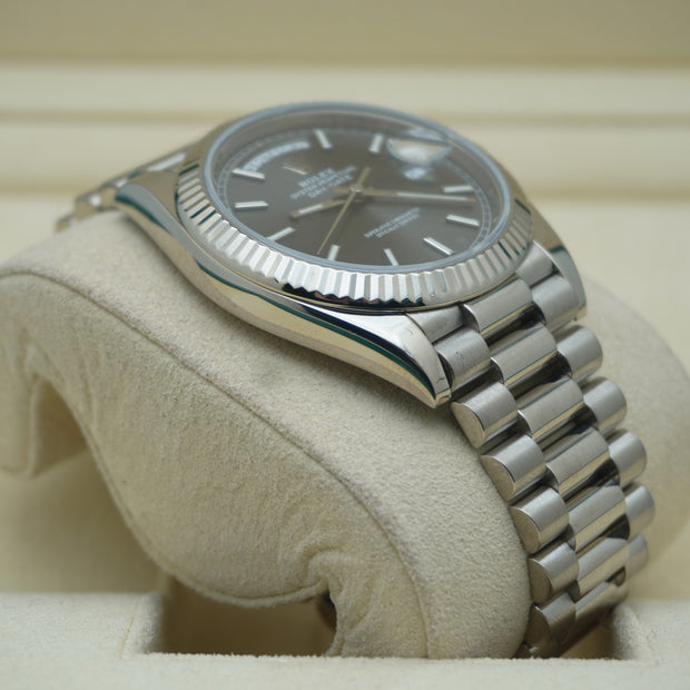 Rolex Day-Date 40 WHITE GOLD SLATE 40mm Pre-owned 228239