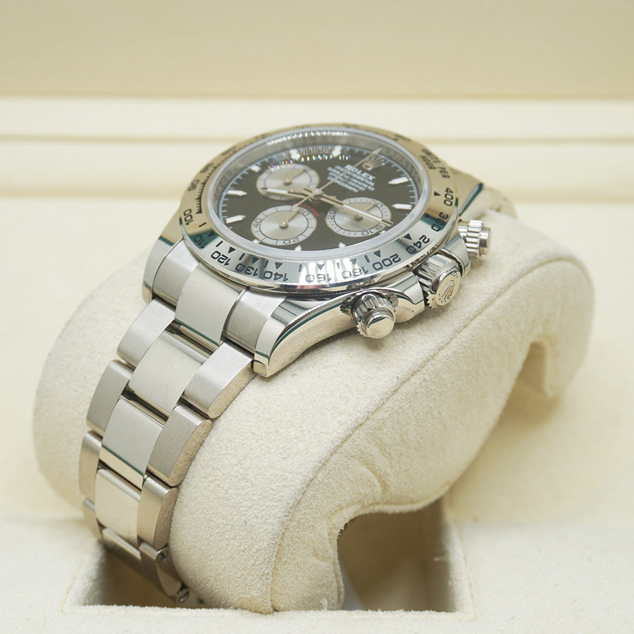 Rolex Cosmograph Daytona 2023 black dial silver panda | 126509