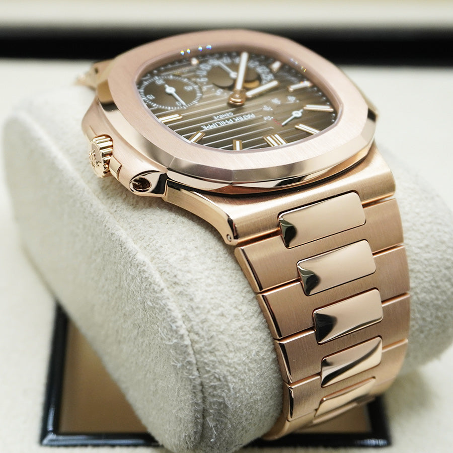 Patek Philippe Nautilus Self-Winding 40mm Watch | 5712-1R-001