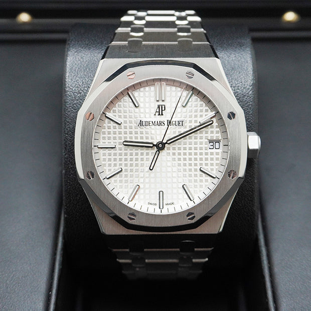 Audemars Piguet Royal Oak 41mm 15500ST.OO.1220ST.04 White Dial Pre-Owned