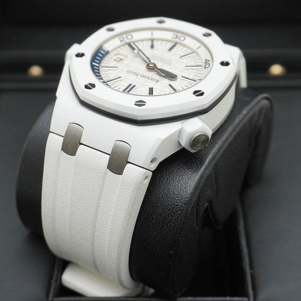 Audemars Piguet Royal Oak Offshore Diver 42mm 15707CB.OO.A010CA.01 White Dial Pre-Owned