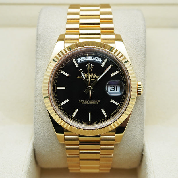 Rolex Day-Date 40 Presidential 228238 Fluted Bezel Black Dial