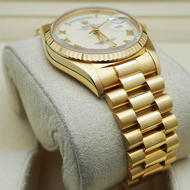 Rolex Day-Date 36mm Yellow Gold White Roman Dial 118238 Pre-Owned