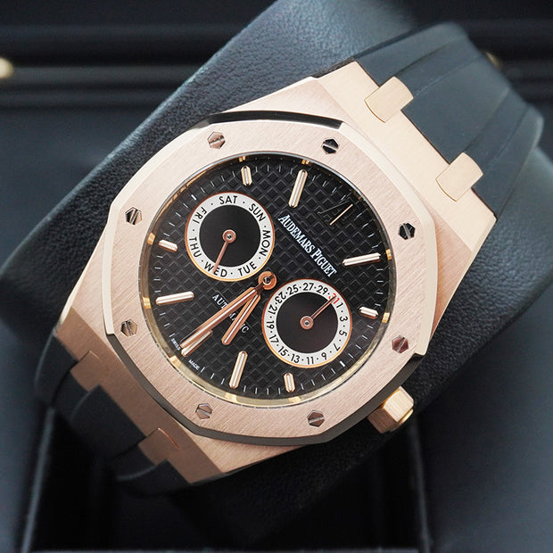 Audemars Piguet Royal Oak "Owl" Day-Date 39mm 26330OR Black Dial