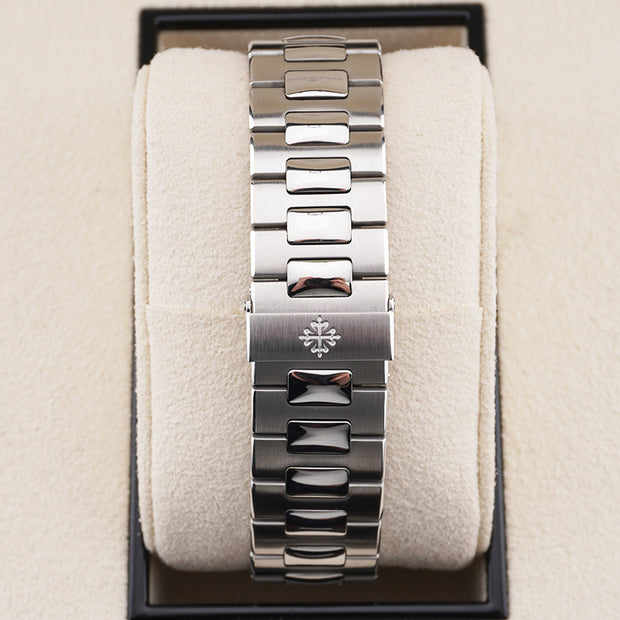 Patek Philippe Nautilus 40mm 5711/1A Blue Dial Pre-Owned