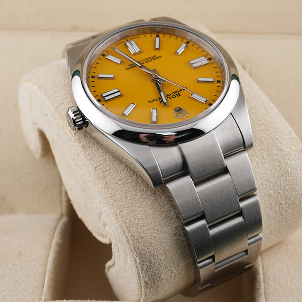 Rolex Oyster Perpetual 41mm 124300 Yellow Dial