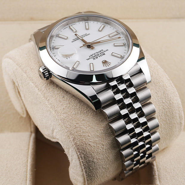 Rolex Datejust 41mm White Dial Smooth Bezel 126300