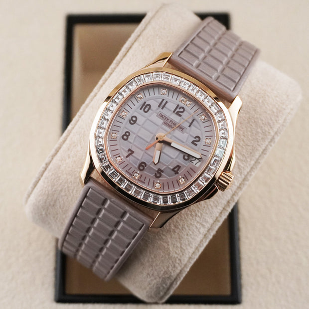 Patek Philippe Aquanaut Luce Haute Joaillerie 35mm 5072R-001 Mother Of Pearl Dial