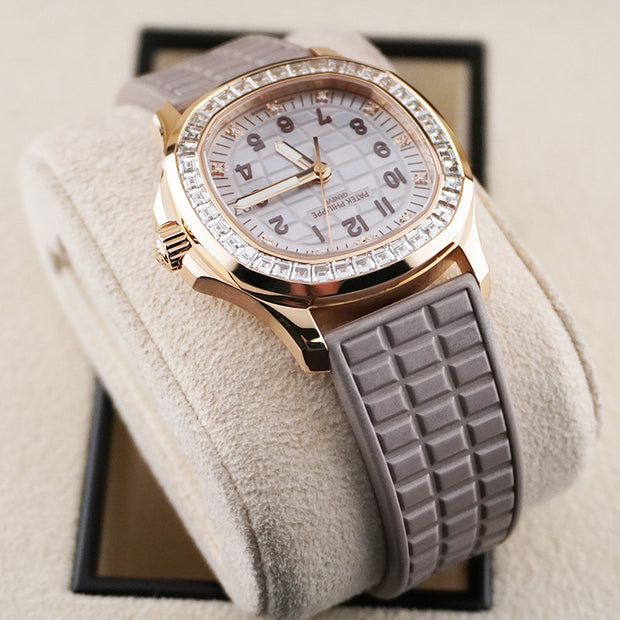 Patek Philippe Aquanaut Luce Haute Joaillerie 35mm 5072R-001 Mother Of Pearl Dial