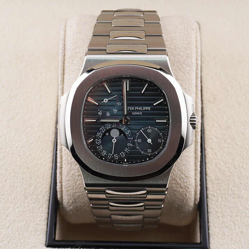Patek Philippe Nautilus 5712/1A | First Class Timepieces