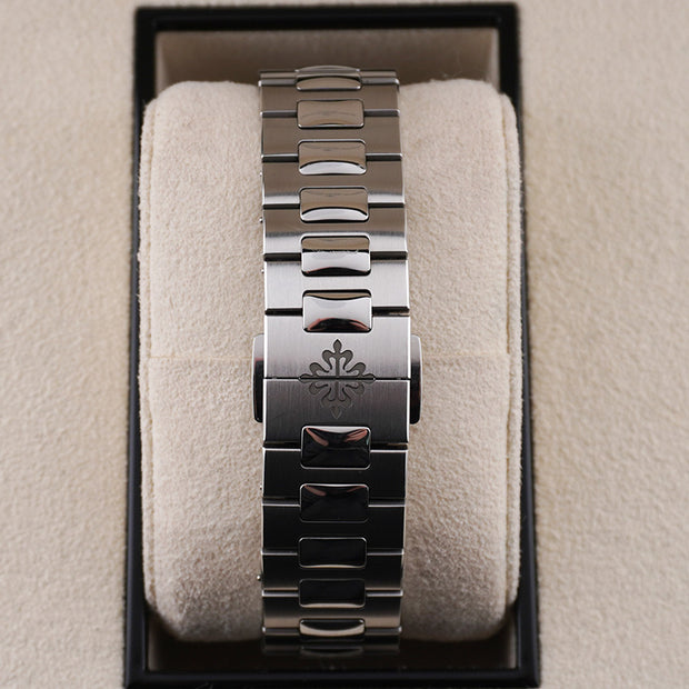 Patek Philippe Nautilus Moon Phases 40mm 5712/1A Blue Dial NEW BUCKLE