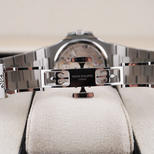 Patek Philippe Nautilus Moon Phases 40mm 5712/1A Blue Dial NEW BUCKLE