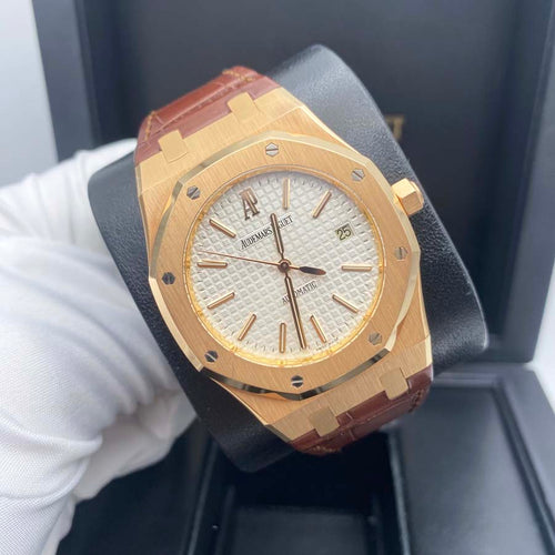 Audemars Piguet Royal Oak 39mm 15300OR.OO.D088CR.02 White Dial Pre-Owned